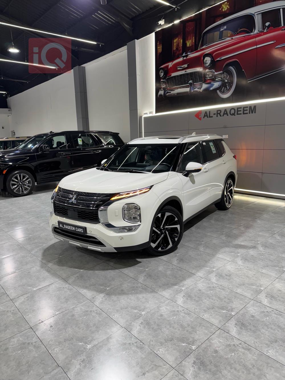 ميتسوبيشي اوتلاندر